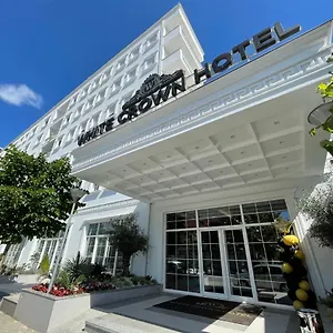 White Crown Hotel